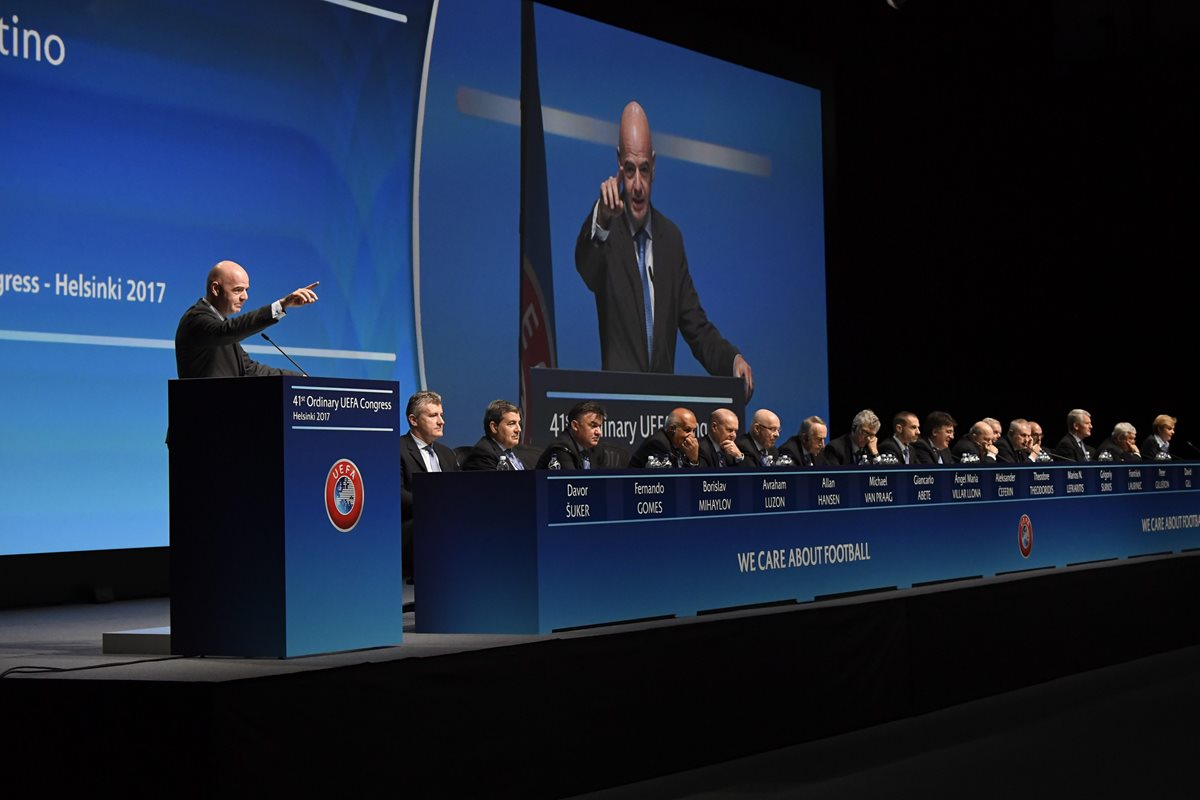 UEFA limita mandato dirigentes y cambia estatutos para aumentar transparencia