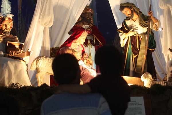 El misterio del nacimiento de Jesús elaborado en la Catedral Metropolinta, en la ciudad de Guatemala. (Foto Prensa Libre: Erick Ávila)<br _mce_bogus="1"/>