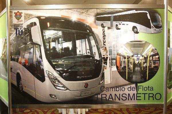 La comuna muestra unidades del Transmetro que va a adquirir para la capital el próximo año.