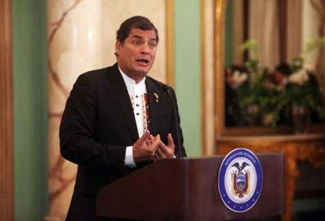 El presidente de Ecuador Rafael Correa en Santo Domingo el 22 de abril de 2013. (Foto Prensa Libre: AFP)