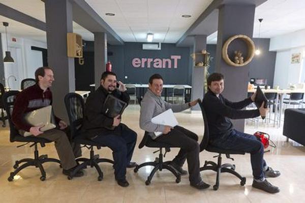 Los socios de erranT, espacio cowork. (Foto Prensa Libre: EFE)