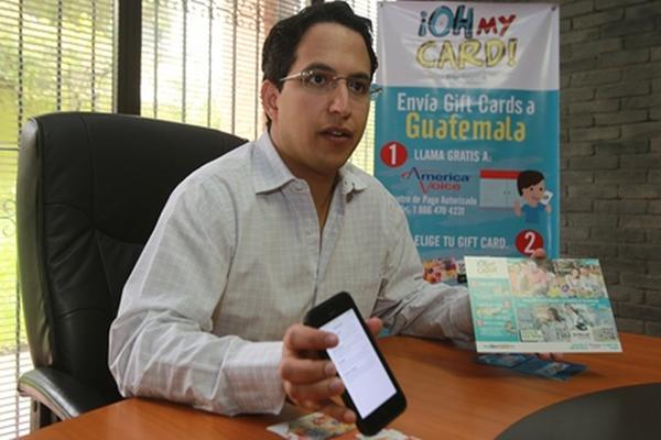 Francisco Contreras, de la empresa Oh My Card, que lanzó el servicio de tarjetas de regalo desde Estados Unidos. (Foto Prensa Libre: Óscar Rivas)