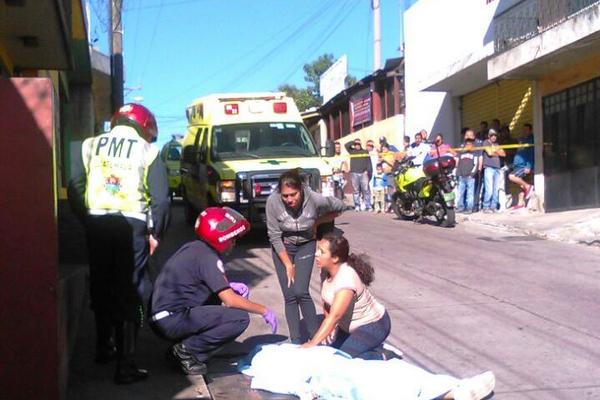 Jorge Luis Morales, murió baleado en la zona 21 la mañana de este viernes. (Foto Prensa Libre: Bomberos Municipales)