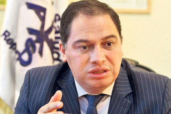 Luis Monterroso, ministro de Salud, confirma reorganización en personal administrativo.