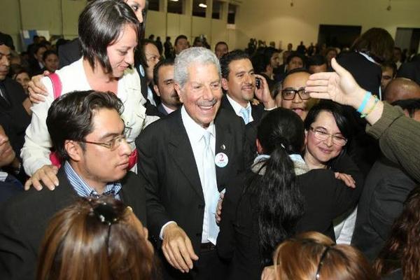 Marco Sagastume celebra la victoria. (Foto Prensa Libre: Esbin García)