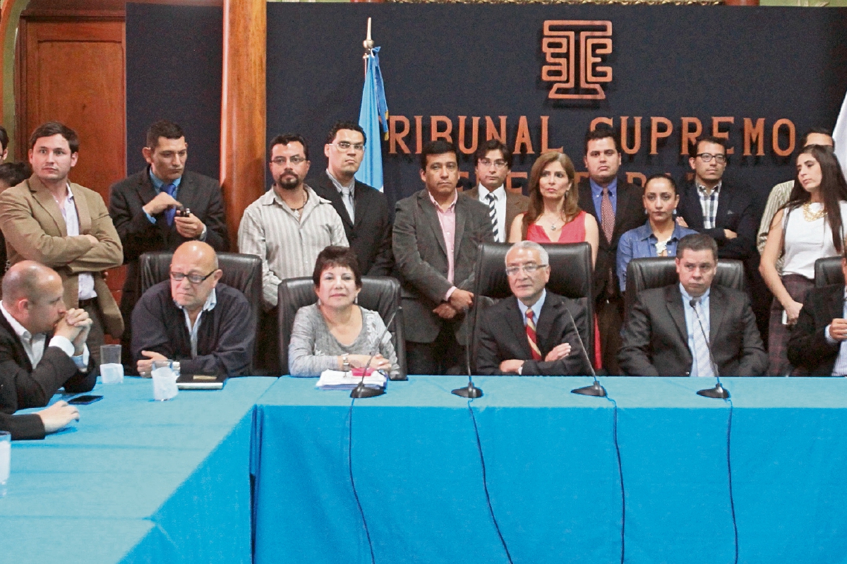 magistrados del TSE recibieron apoyo de sectores, frente a los antejuicios promovidos por partidos.