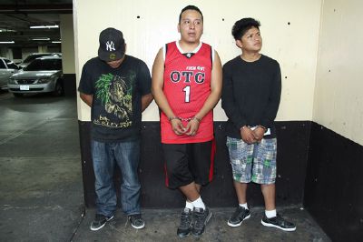 Un adolescente de 17 años, Pablo Josué Mendoza Barrondo, 20, y Josué Idalberto González Chiquival, 19, (Foto Prensa Libre: PNC)