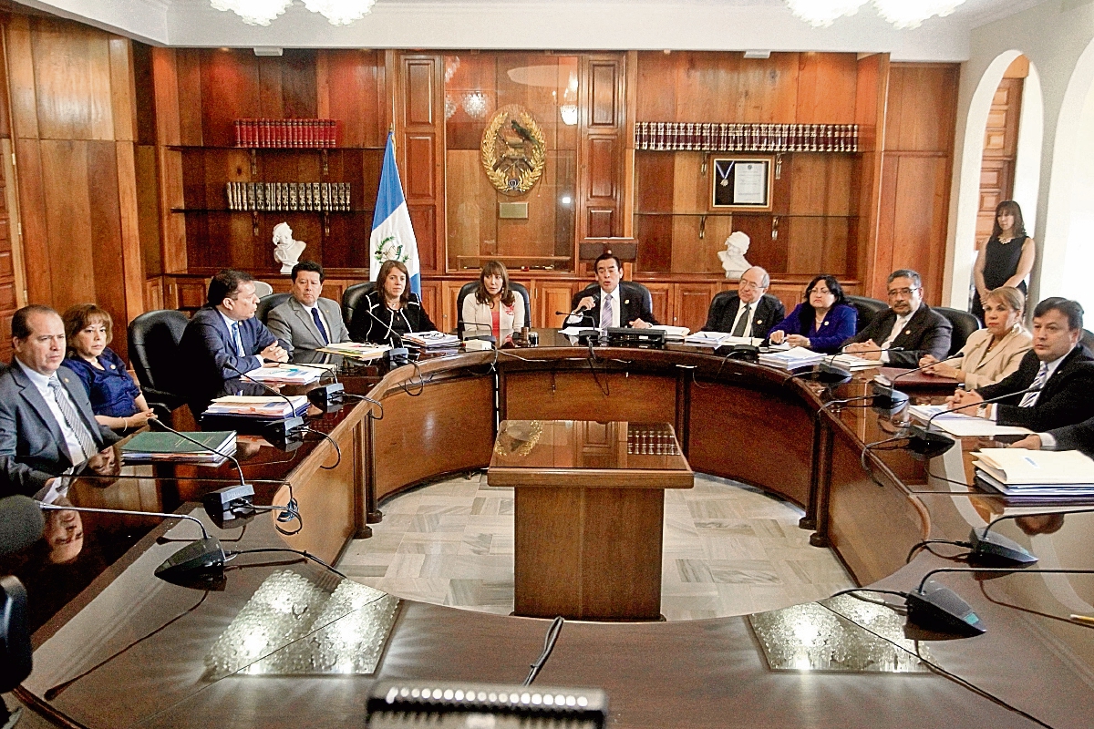 las escuchas telefónicas que implican a la mafia La Línea, en las cuales se habla de la “R” o “la dos”, fueron claves en la decisión unánime de la CSJ.