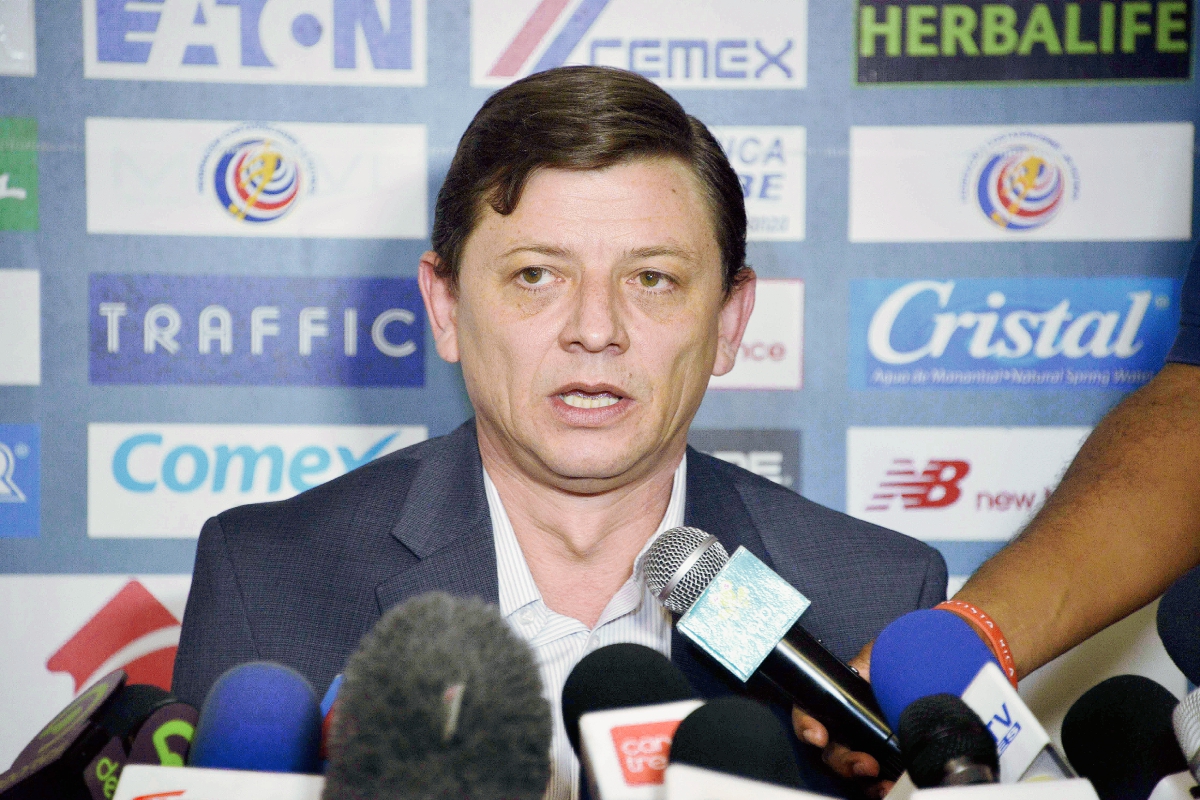 Jorge Hidalgo asumió ayer la presidencia de la Federación de Futbol costarricense. (Foto Prensa Libre: AFP)