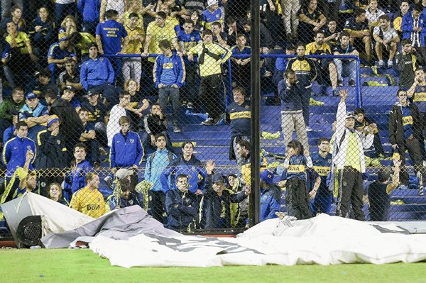 Boca Juniors fue eliminado de la Copa Libertadores por el mal comportamiento de sus hinchas. (Foto Prensa Libre: AFP)