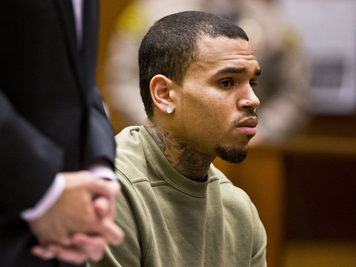 Chris Brown ha protagonizado escándalos por violencia. (Foto Prensa Libre: AP)