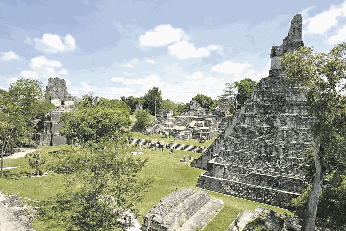 Violan a turista en ruinas de Tikal, Petén informó la PNC. (Foto Prensa Libre: Hemeroteca PL)