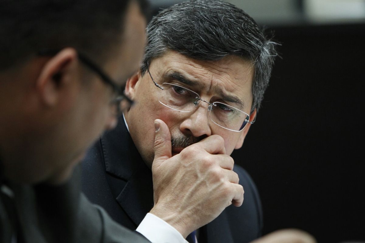 El MP señala de cuatro delitos a Édgar Barquín por su presunta vinculación con una red de lavado de dinero. (Foto Prensa Libre: Paulo Raquec) 