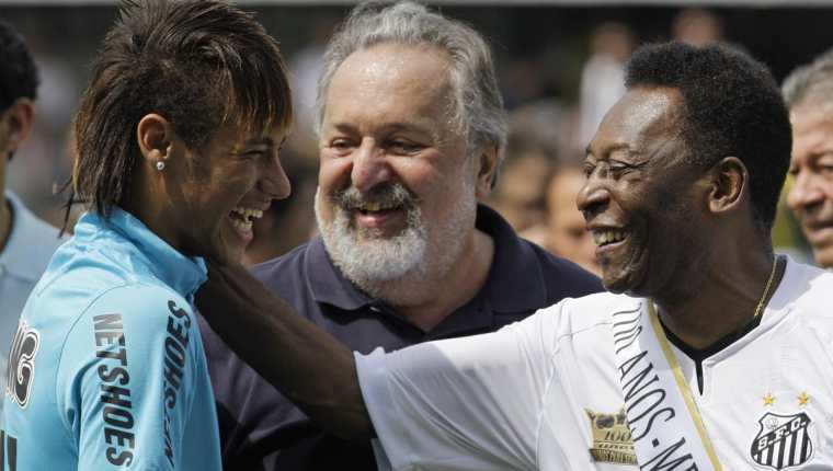 Neymar considera a Pelé como uno de sus ídolos del futbol (Foto Prensa Libre: Hemeroteca PL)