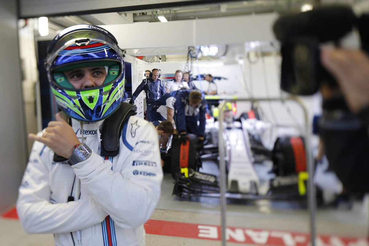 Felipe Massa, de Williams, durante la segunda sesión de entrenamientos libres en el circuito de Sochi. (Foto Prensa Libre: EFE)