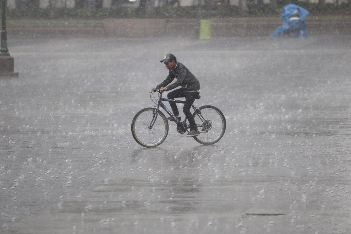 La lluvia seguirá durante todo noviembre, según pronóstico del Insivumeh. (Foto Prensa Libre: Hemeroteca PL)