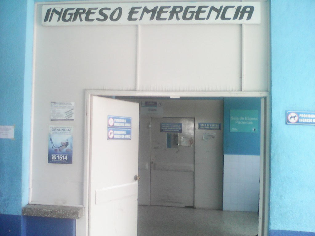 Hospital Nacional de Chiquimula donde permanecía internado David Rivera, quien falleció a causa de quemaduras. (Foto Prensa Libre: Edwin Paxtor)