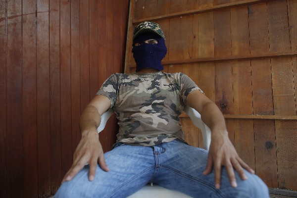 Un sicario mexicano al servicio de narcos revela sus crímenes.