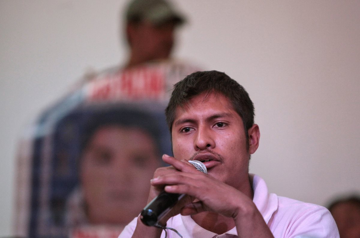 Ángel Mundo Francisco es uno de los sobrevivientes de caso Iguala. (Foto Prensa Libre: EFE)