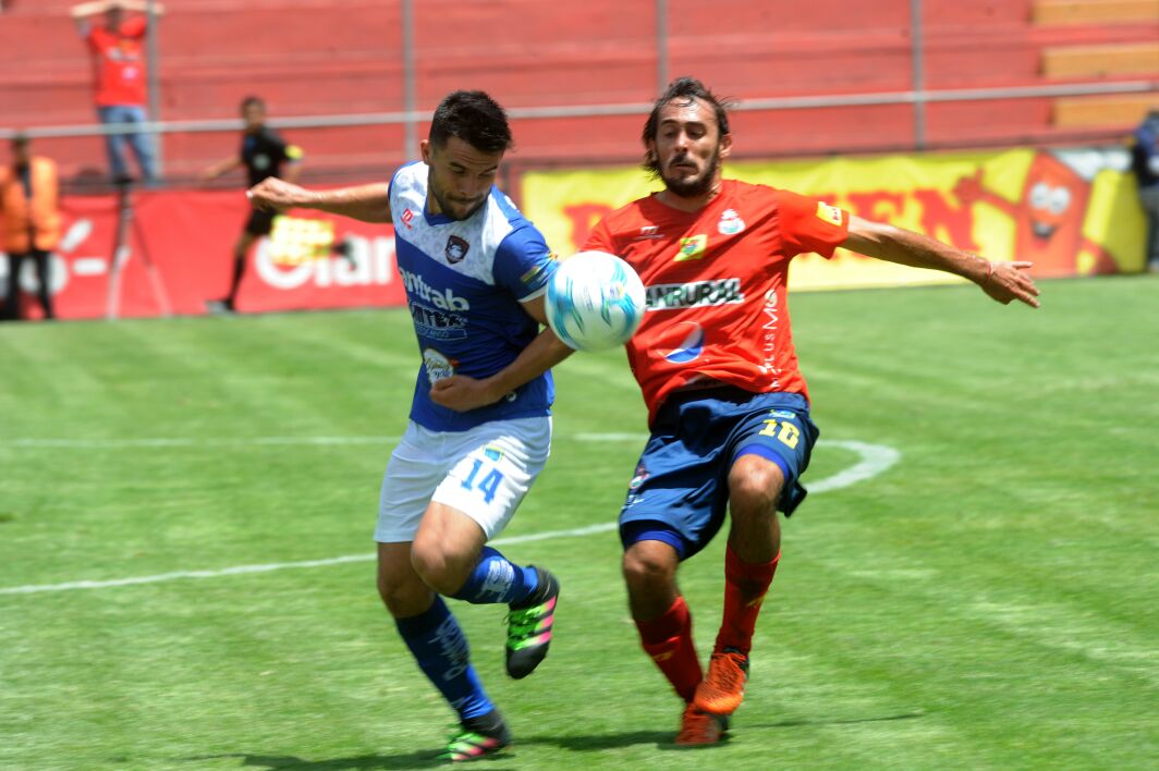 Municipal no pudo en casa y regaló el empate (1-1) contra Mictlán. (Foto Prensa Libre: Edwin Fajardo)