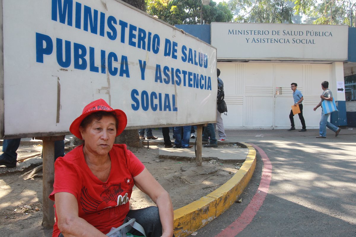 Fachada del edificio donde se ubica el Ministerio de Salud, en la zona 11 capitalina. (Foto Prensa Libre: Hemeroteca PL)