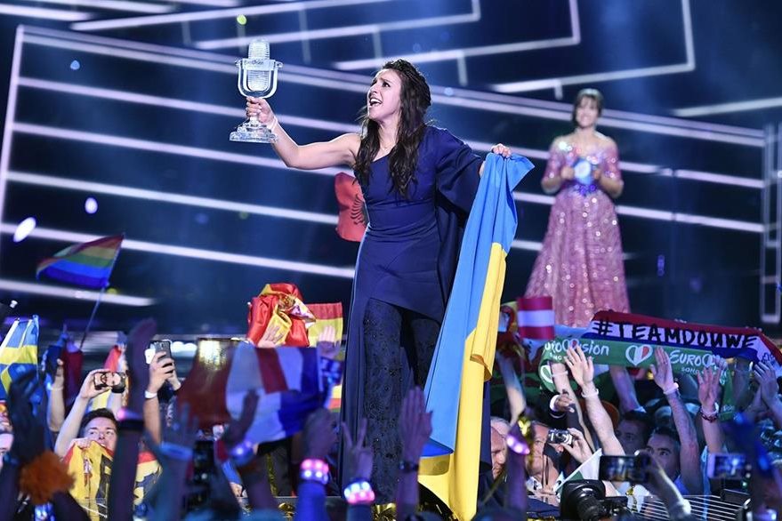 Jamala de nacionalidad ucraniana ganó la Eurovisión 2016. (Foto Prensa Libre: AP)
