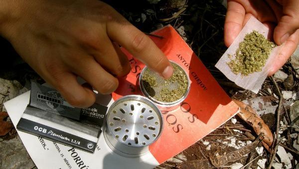 Marihuana legal en Uruguay se venderá en bolsas de 10 gramos y sin publicidad