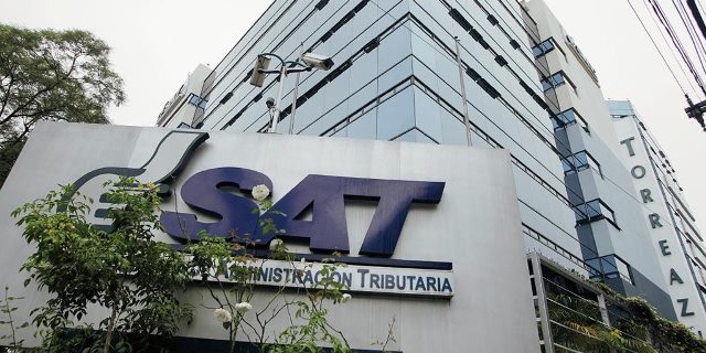 La SAT, en ocho meses logró recuperar Q1 mil 476 millones de impuestos evadidos por empresas. (Foto Prensa Libre: Hemeroteca PL)