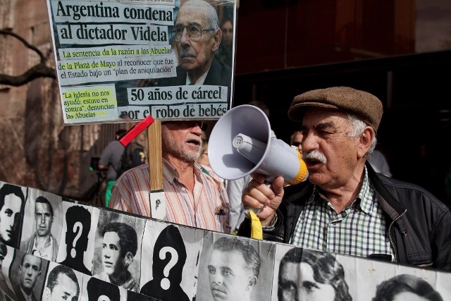 Estados Unidos publica documentos de la guerra en Argentina. (Foto Prensa Libre: EFE)