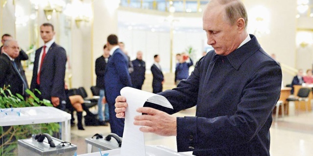 Partido de Putin consigue mayoría absoluta en elecciones legislativas. (Foto Prensa Libre: AFP)