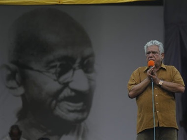 Om Puri, famoso en el mundo por su interpretación de Gandhi. (Foto Prensa Libre: AFP)