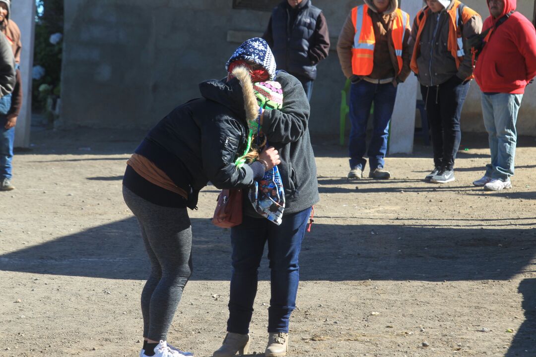 Panorama desgarrador bajo el Volcán Acatenango