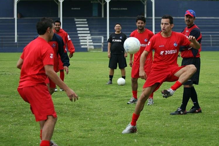 Marco Pappa vuelve casi una década a Municipal