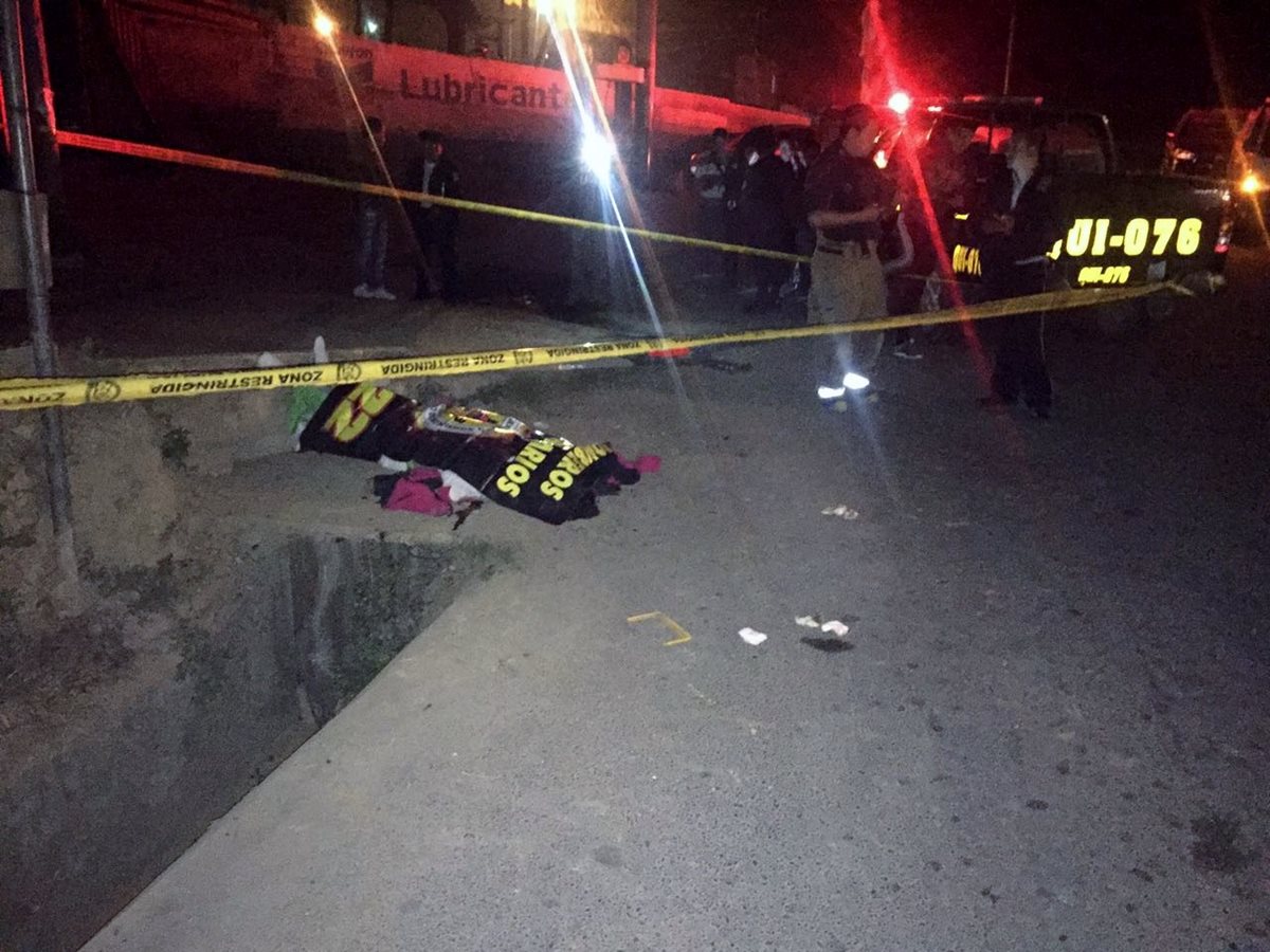 Lugar donde se registró el accidente en Santa Cruz del Quiché. (Foto Prensa Libre: Óscar Figueroa).