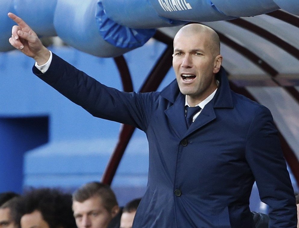 Zidane cumplió 200 partidos como entrenador del Madrid en La Liga. (Foto Prensa Libre: EFE)