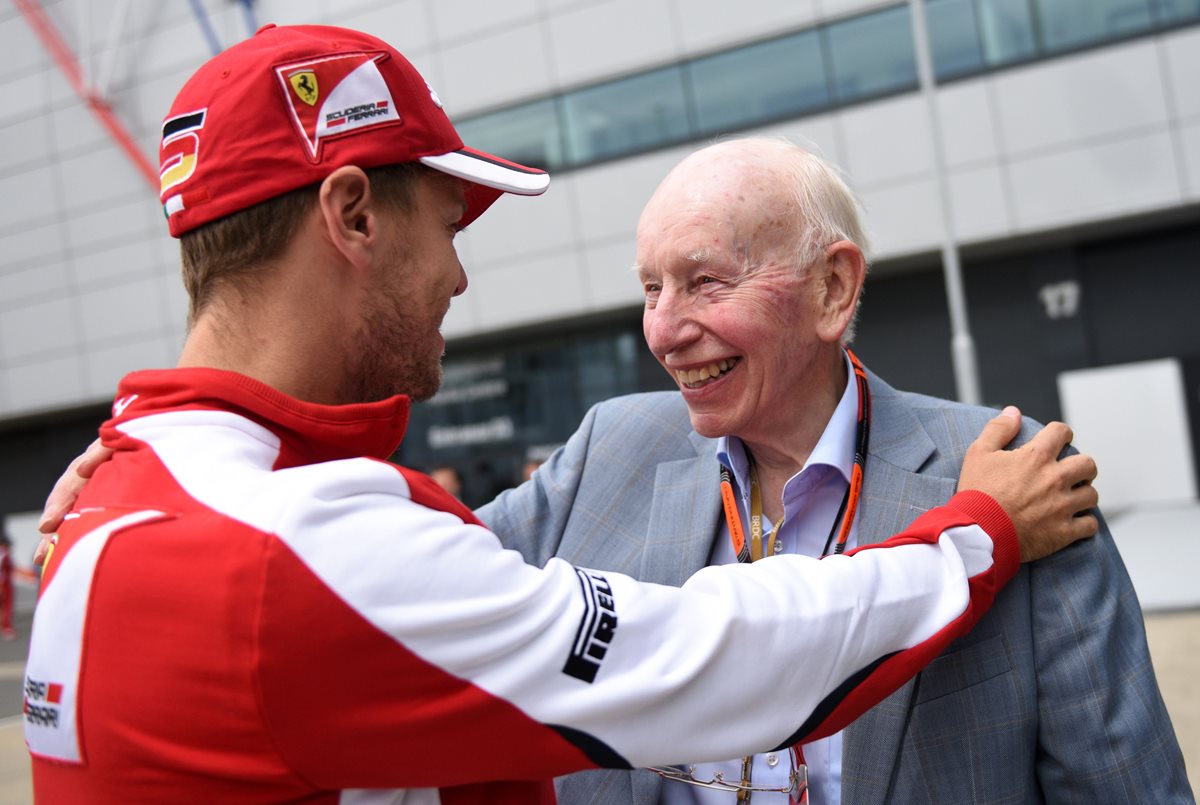 Muere a los 83 años John Surtees, campeón del mundo en Fórmula Uno y motos
