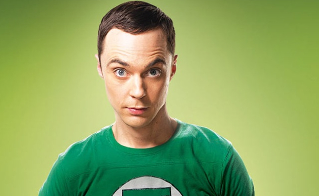 Jim Parsons interpreta al científico Sheldon Cooper en la serie televisiva The Big Ban Theory. (Foto Prensa Libre: www.aprendde.com).