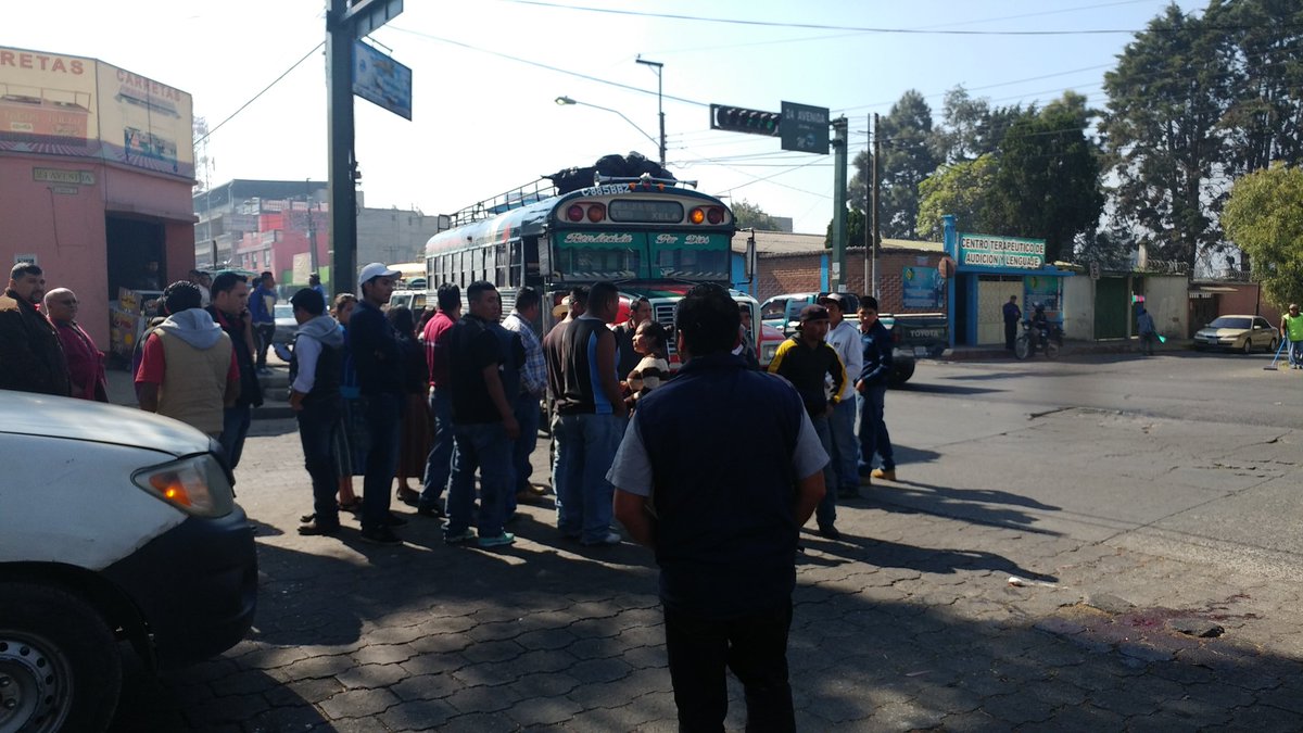 Conductor de bus arrolla a un hombre en la zona 3 de Xela