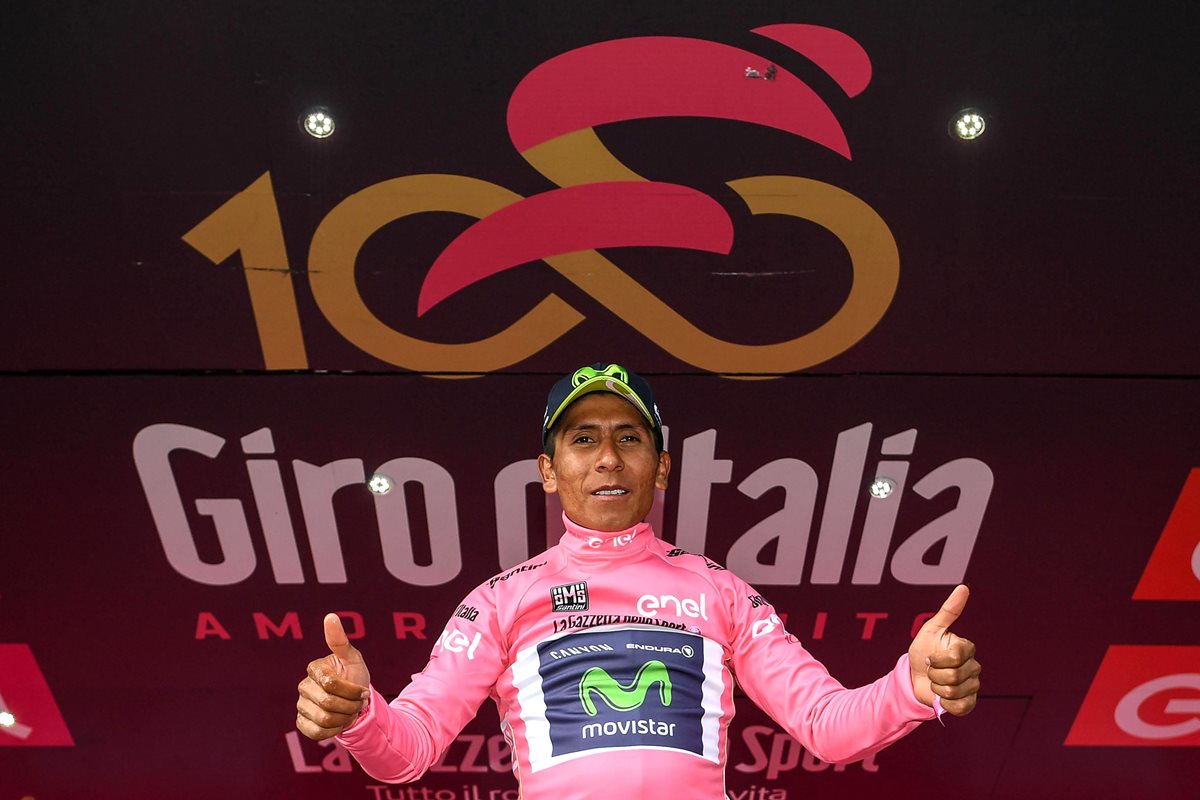 El colombiano Nairo Quintana es el actual líder del Giro. (Foto Prensa Libre: AP).