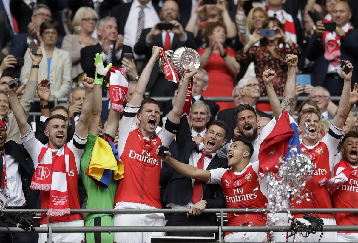 El Arsenal se coronó campeón de la FA Cup frente al Chelsea. (Foto Prensa Libre: AP)