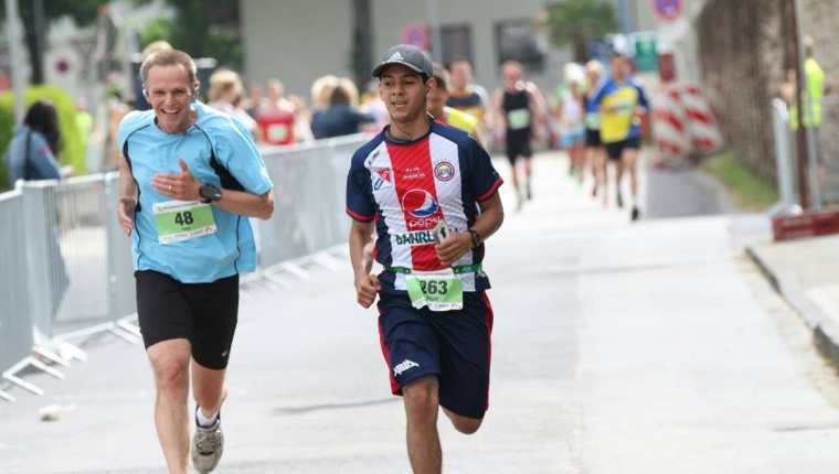 Édgar Guzmán demostró su coraje y entrega en el medio maraton. (Foto Prensa Libre: Cortesía Édgar Guzmán)