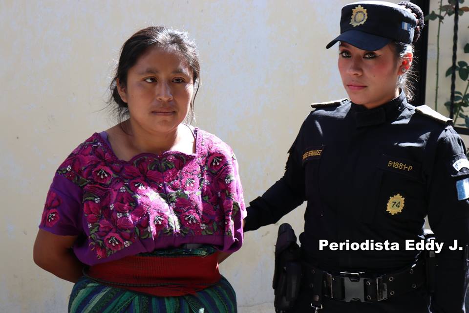 María Sirín Son, fue ligada a proceso por maltrata a su hijo. (Foto Prensa Libre: Noti prensa Sacatepequez / Eddy Juárez)
