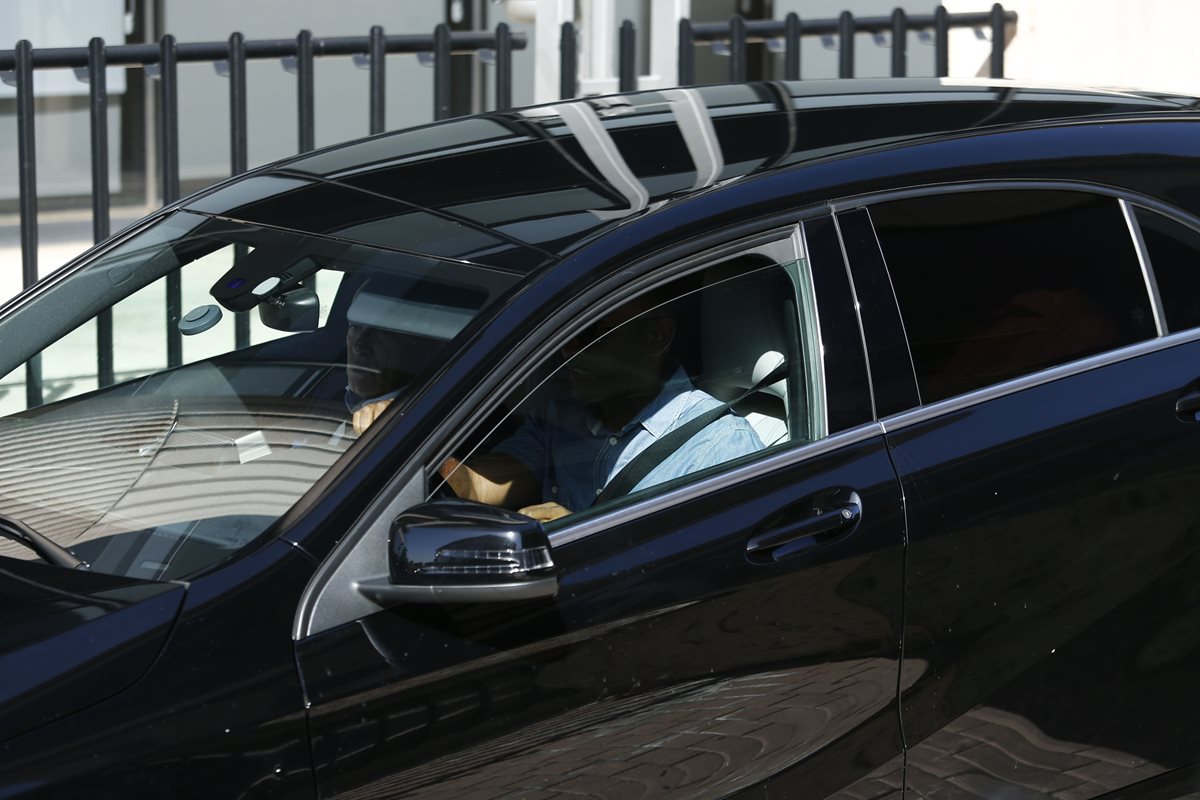 Cristiano Ronaldo a su llegada al juzgado para brindar su declaración por presunto fraude fiscal. (Foto Prensa Libre: AFP)