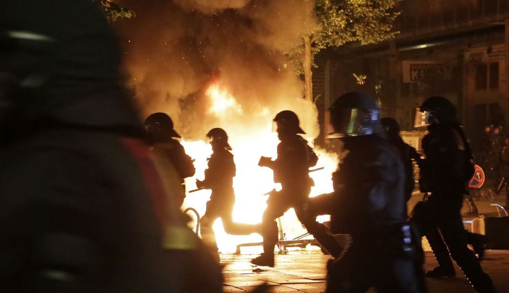 Cierra cumbre del G20 con disturbios. Foto Prensa Libre: EFE.