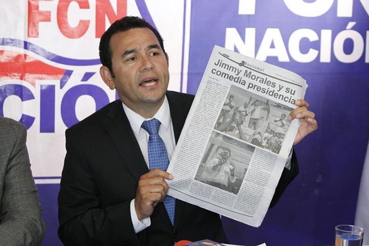 Jimmy Morales enfrenta una crisis de Estado luego de que el MP y Cicig solicitaran el retiro de su derecho de antejuicio para investigarlo por financiamiento electoral ilícito. (Foto HemerotecaPL)