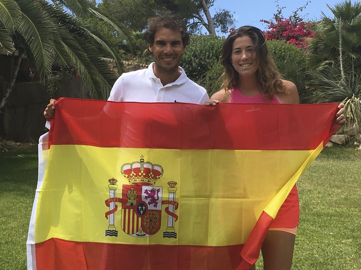 Garbiñe Muguruza junto a Rafael Nadal han llevado a lo más alto del tenis mundial a España. (Foto Prensa Libre: EFE)