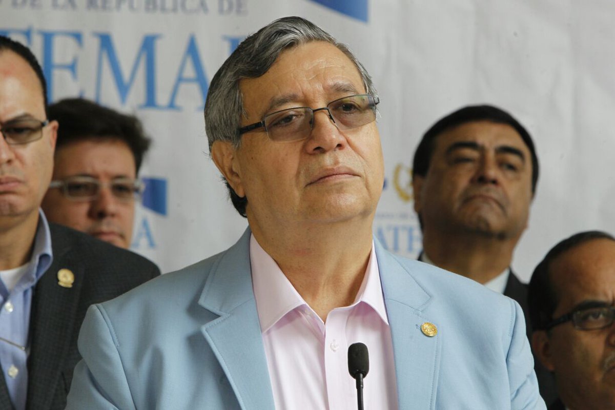El vicepresidente Jafeth Cabrera se refirió a la situación que viven los migrantes guatemaltecos en EE.UU. ante la cancelación del programa DACA. (Foto HemerotecaPL)