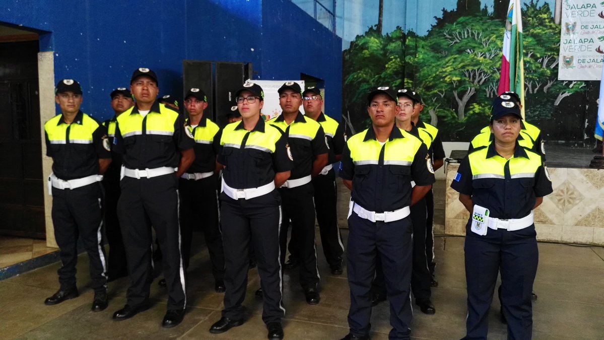 Policía de tránsito vuelve a las calles de Jalapa