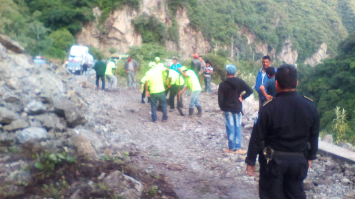 Derrumbe en ruta a San Pedro Necta