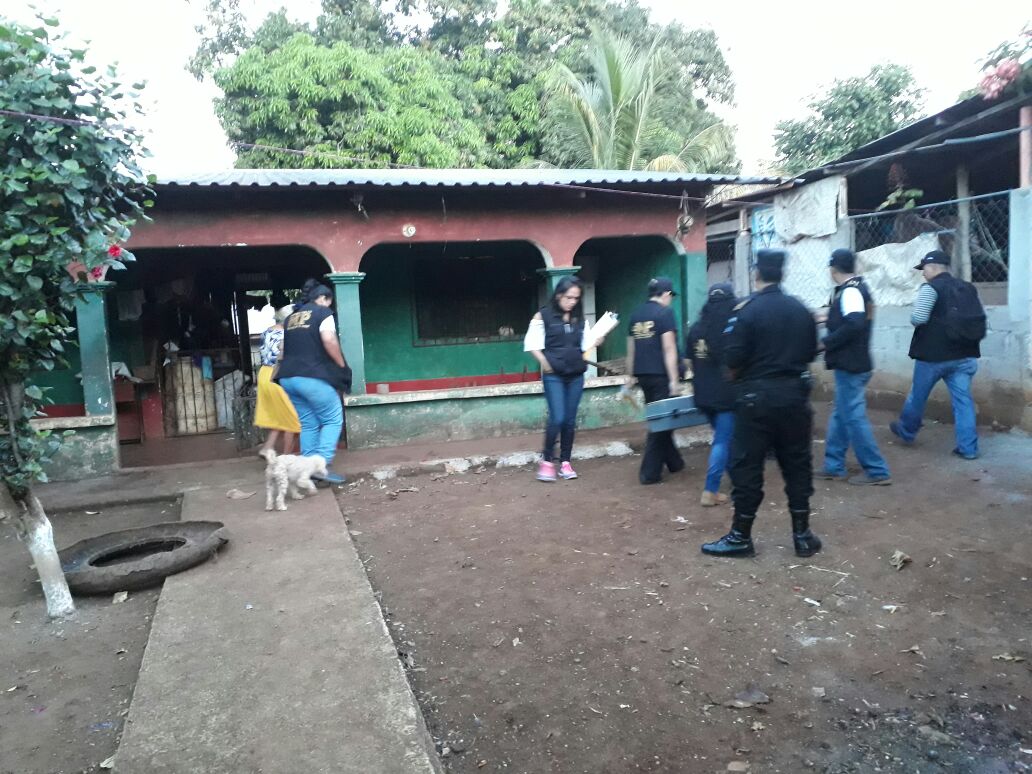 Efectúan allanamiento en Coatepeque